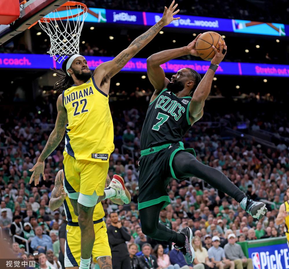 球员不仅在 球员不仅在